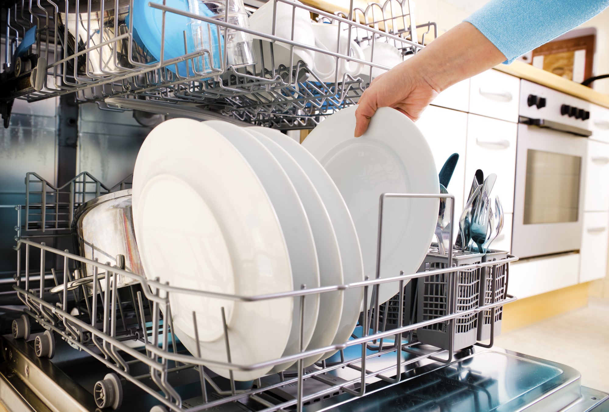 8 Best Tips for Loading a Dishwasher